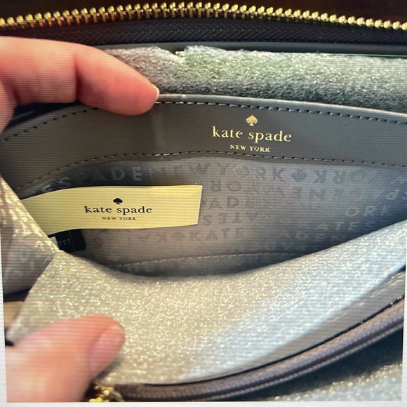 NWOT - Kate Spade Wallet with Tassel Zip - Picture 5 of 7